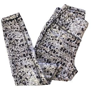 ZELOS - NWT Performance Leggings- Black White High Waist - 7/8 Length - Size XS